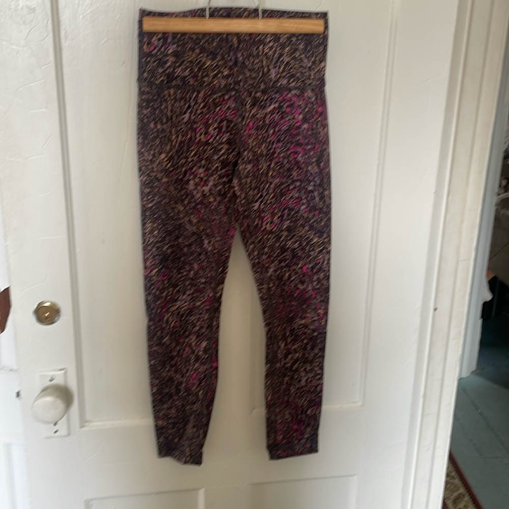Lululemon wunder train high-rise crop 25” length
